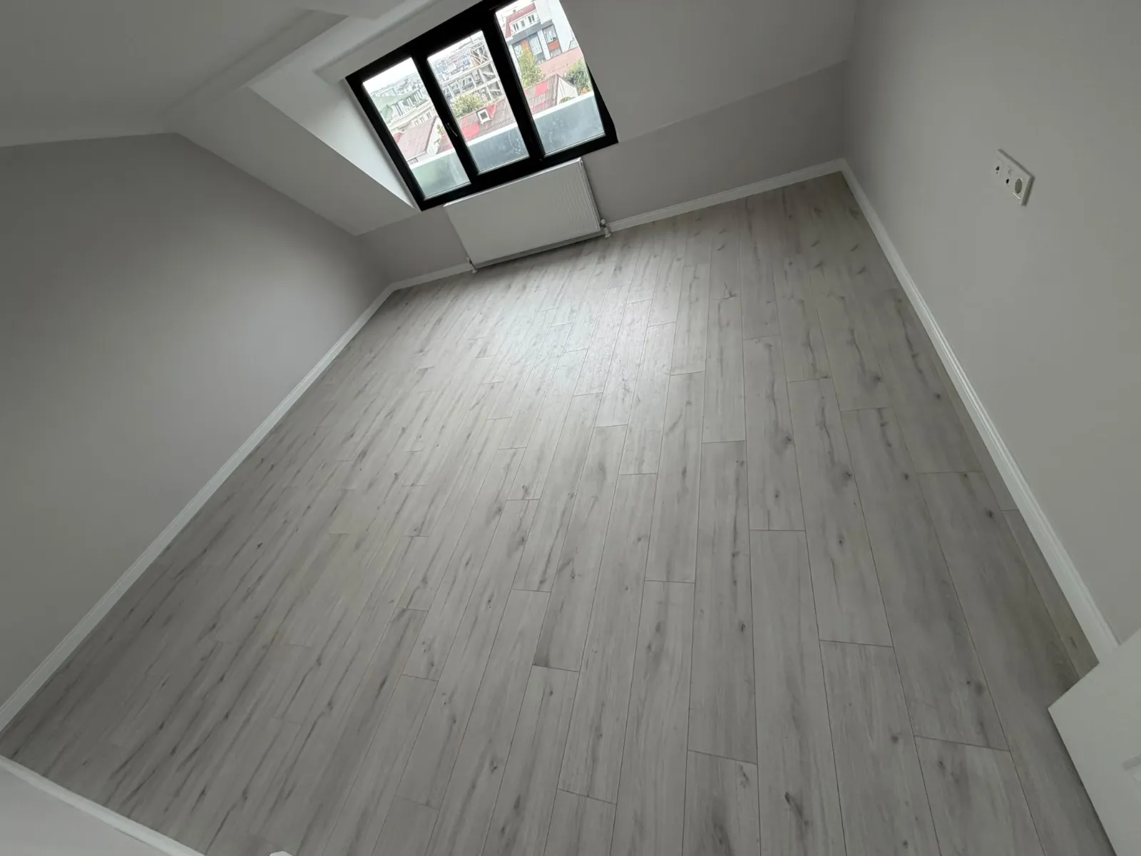 KARLIBAYIR MAHALLESİNDE SATILIK YENİ NESİL ÇATI KATI DAİRE KOD(1038) görsel 5