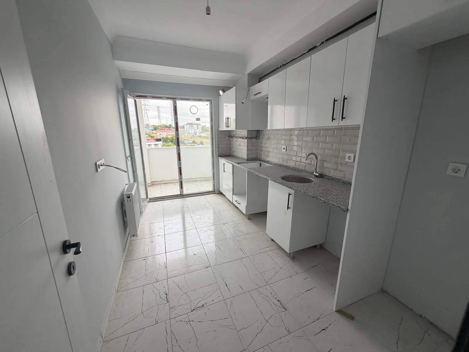 ARNAVUTKÖY HADIMKÖY MAHALLESİN'DE SATILIK 2+1 SIFIR DAİRE KOD(1018) görsel 4
