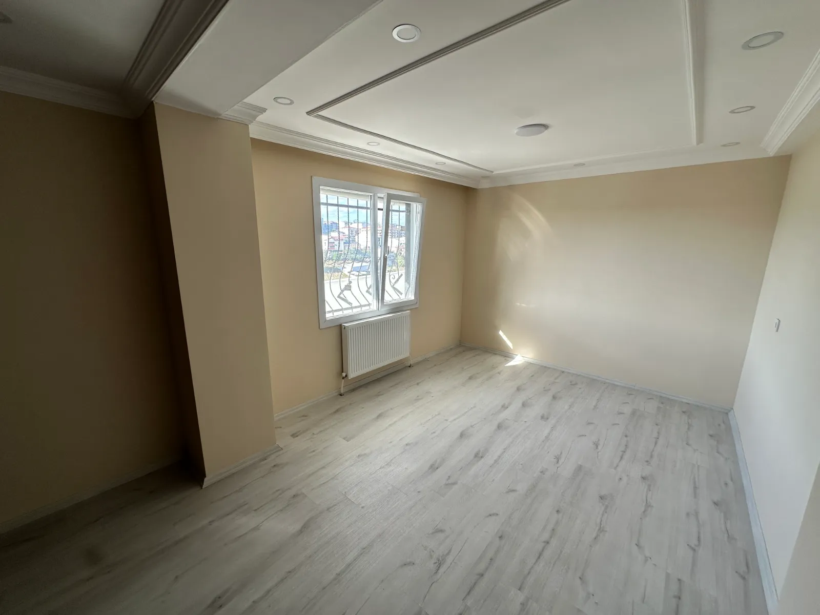 TAŞOLUK MAHALLESİNDE SATILIK 2+1 BAHÇE KATI DAİRE KOD(1017) görsel 2